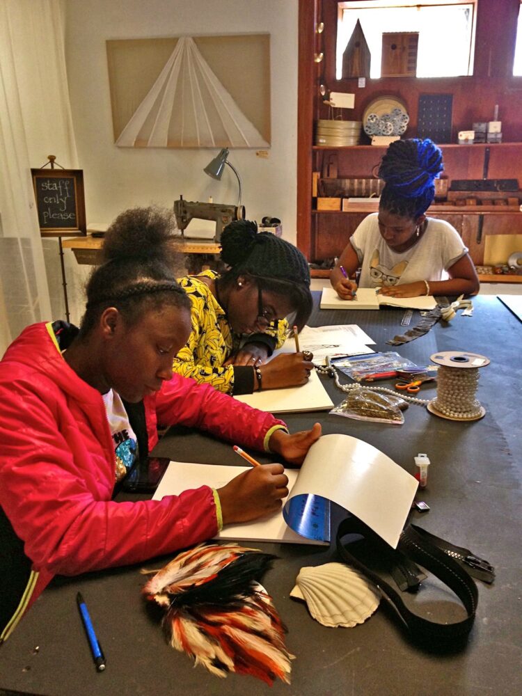 Read more about the article The Resource Exchange + Moore College Young Artists Workshop: Fashion Restyle Class!