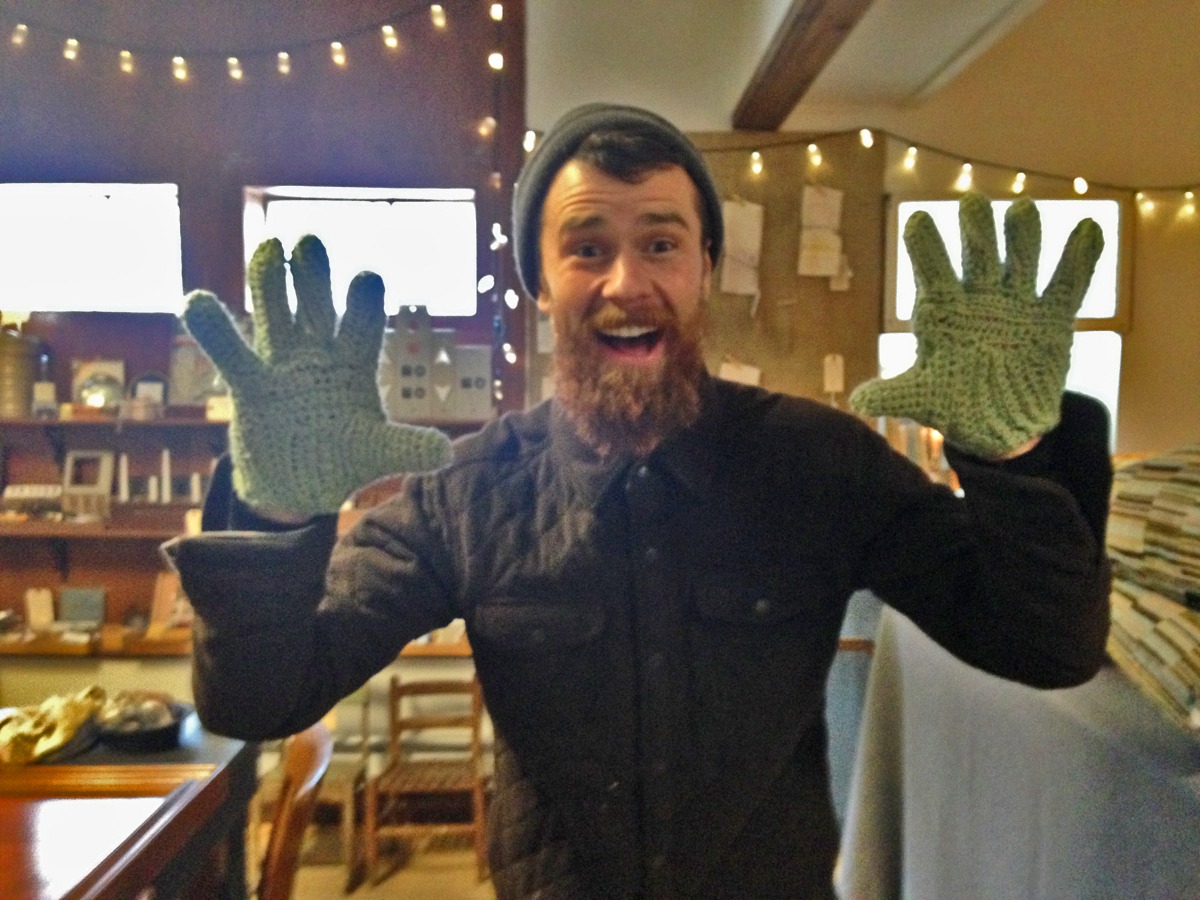 Read more about the article Dylan’s Gloves