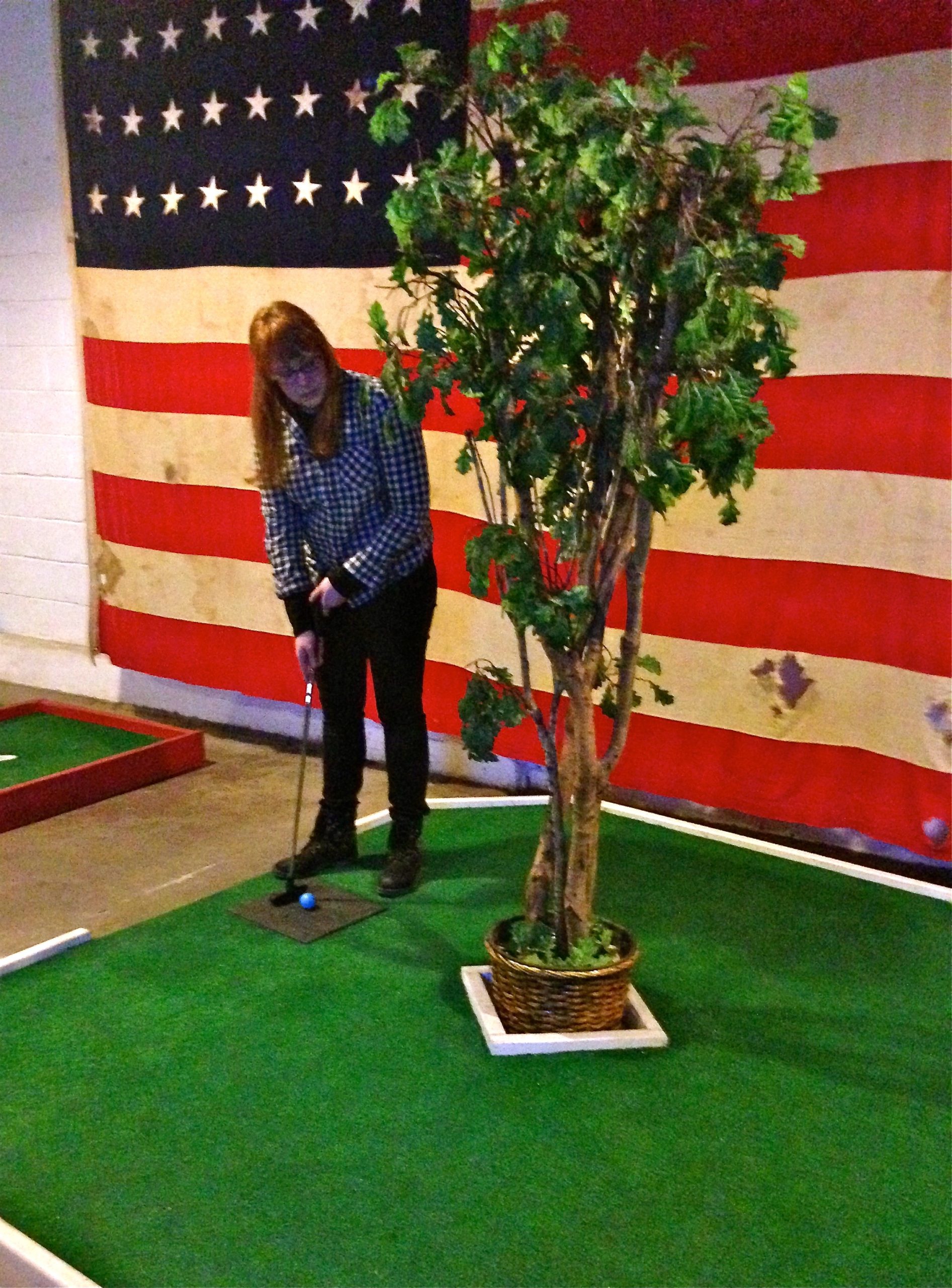 Read more about the article re staff visits Keystone Mini-Golf!