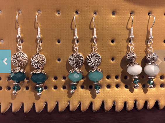 hovnation earring display