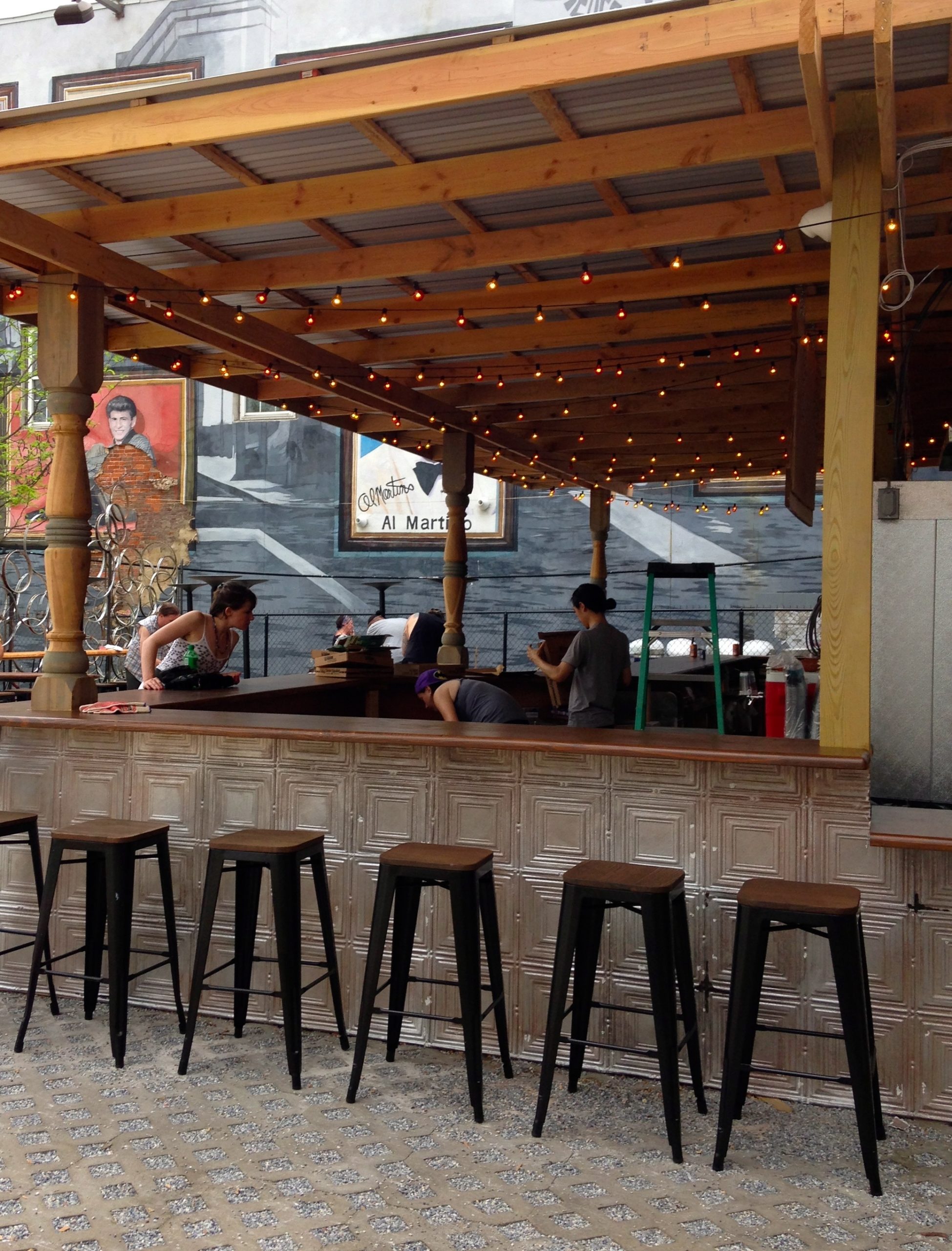 Read more about the article Creative Reuse at a PHS Pop-up Garden!