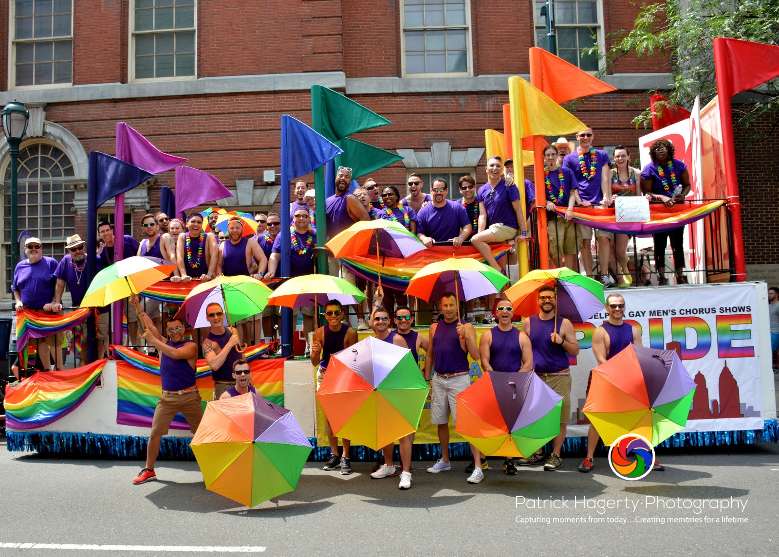 Read more about the article Philadelphia Gay Men’s Chorus Float
