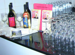 Starving Artist Winery Glasses
