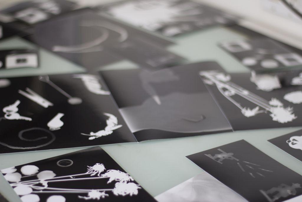 Read more about the article Found Object Photograms & Cyanotypes at UArts’ Summer Institute!