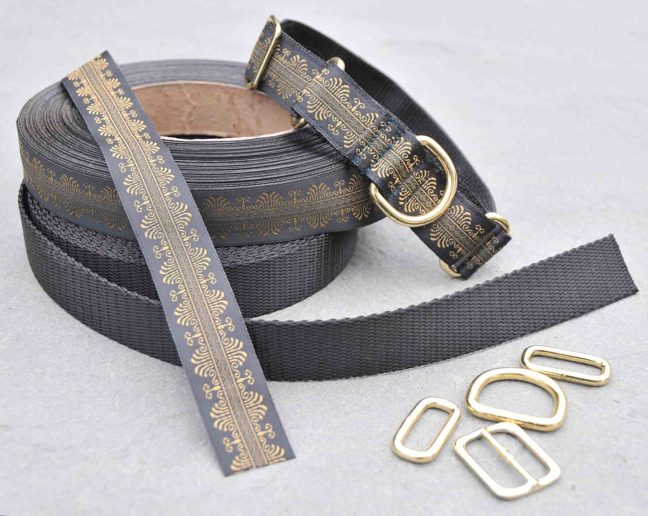 gold and black ribbon story DSC_9916