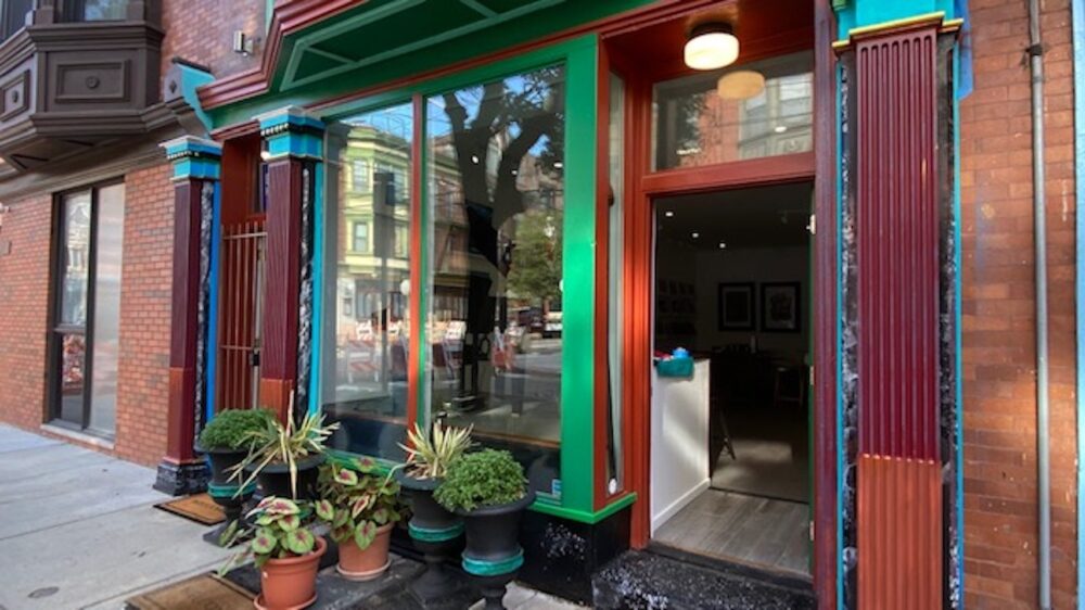 Read more about the article Dupree Gallery featuring Reclaimed Scenery Columns